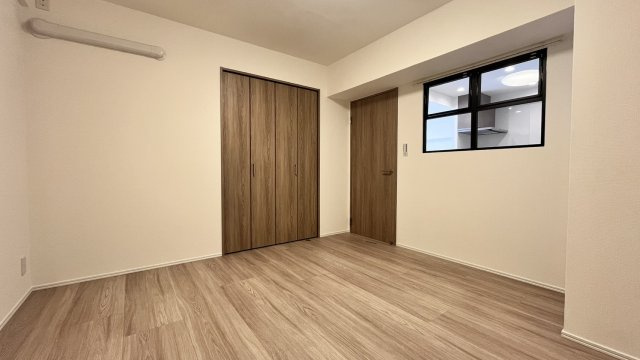 北大阪ハイツの洋室