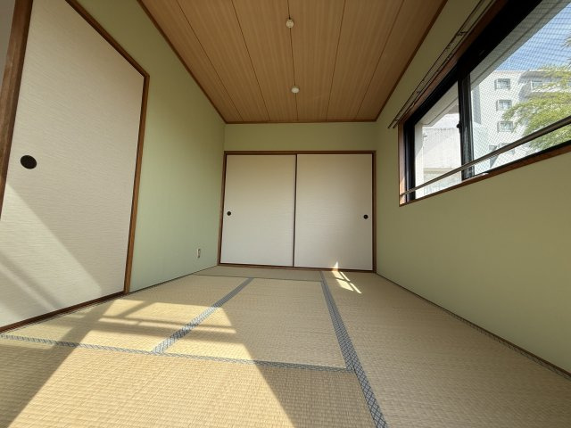 豊中市向丘１丁目１棟収益マンション・サンパレス２１向丘の和室