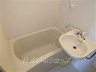 グリーンヴァリィ金光一番館の浴室