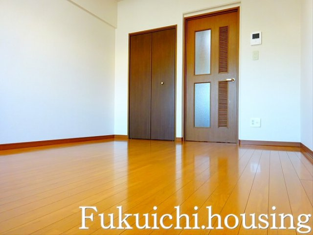 大木ロイヤルマンションの寝室