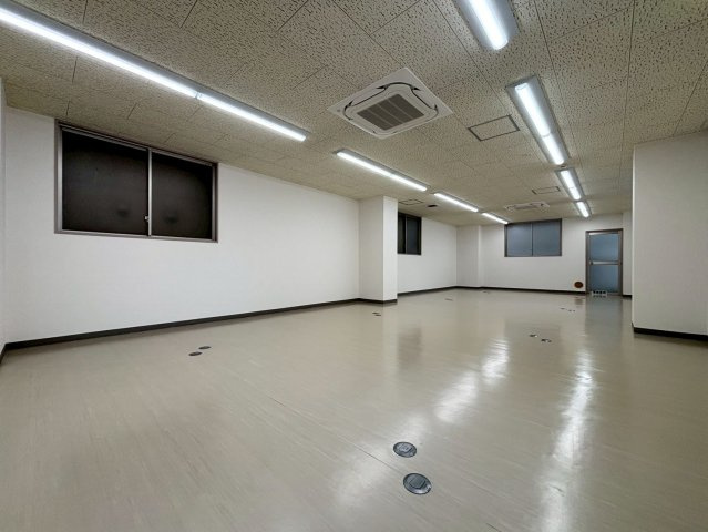 NK　NISHIKI（旧ワンダービル）の内装