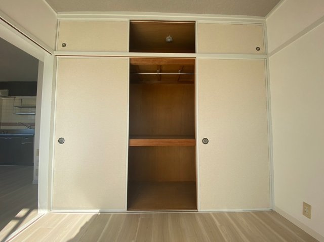 牧の原ハイツの収納