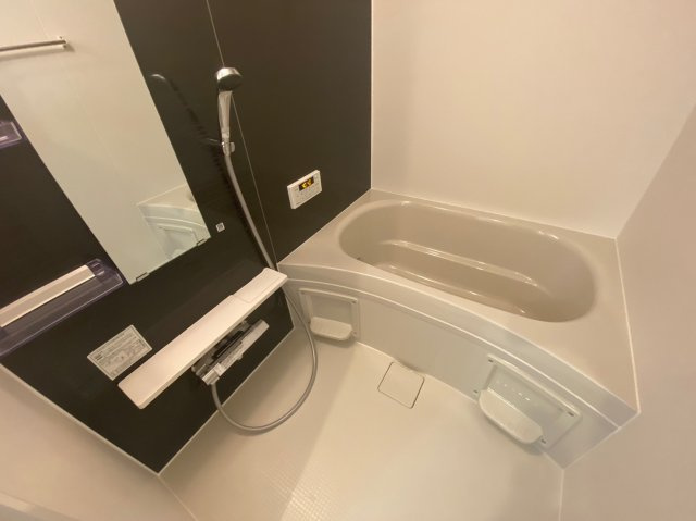 LECOCON一宮の浴室