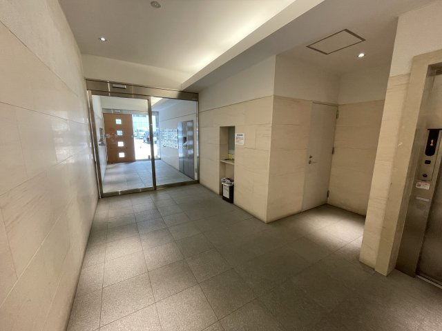 ベレーサ金山のロビー