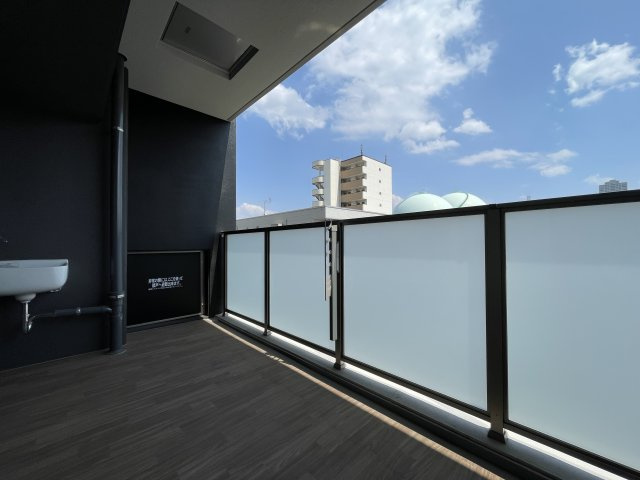 Alivis金山Eastのバルコニー
