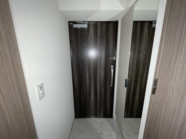 M-Luxe丸の内の玄関