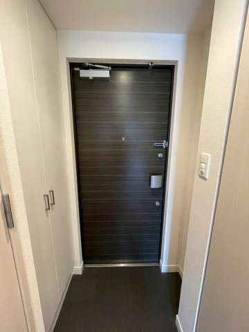 プレサンス上前津グレースの玄関