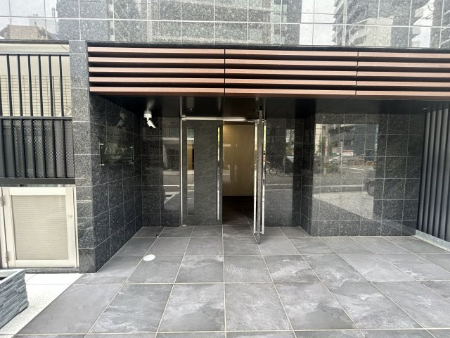 ディアレイシャス大須観音Ⅲのエントランス