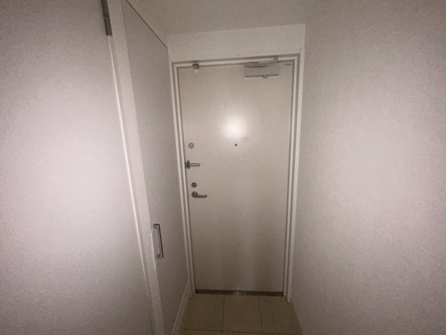 LUORE城西の玄関