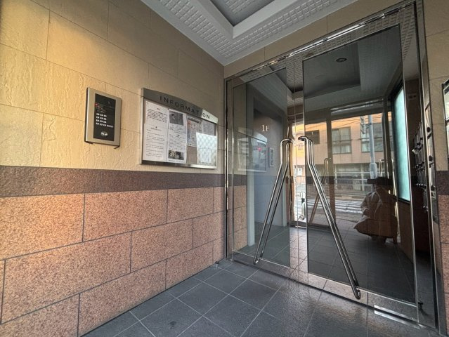 アーク岩塚のエントランス