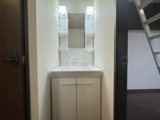 桜マンションIIの洗面所