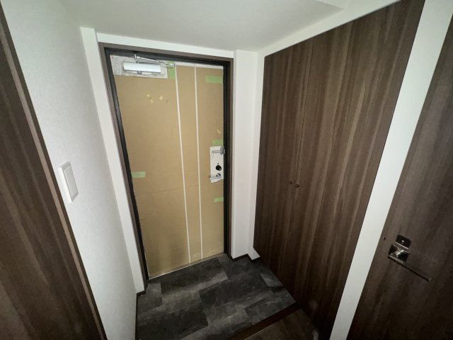 グリュック平和の玄関