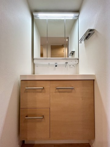 GRAND ESPOIR IZUMIの洗面所