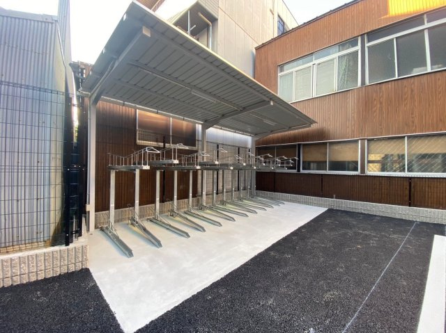 TIRAPALACE天神山の駐車場