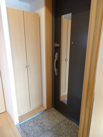 グランエターナ名古屋鶴舞の玄関