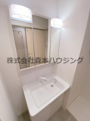 【独立洗面台】 | 　クリエオーレ星田 | 朝の身支度には欠かせない独立洗面化粧台