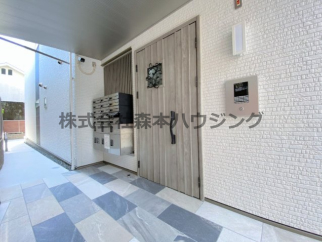 【エントランス】 | 　クリエオーレ星田 | 落ち着いたエントランスです