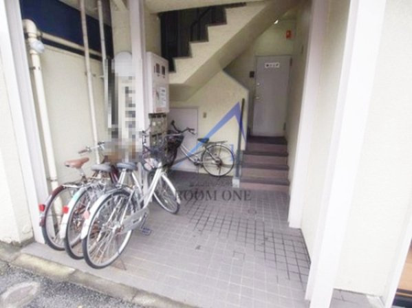 トシダビルのエントランス|エントランスです。