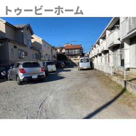 ガーデングローブの駐車場|駐車場があるので、車を買う予定の方も安心です