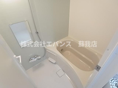 【浴室】 | ヴァンヴェール亀岡 | 落ち着いた空間のお風呂です