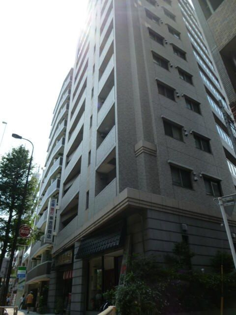 グランディール初台の外観