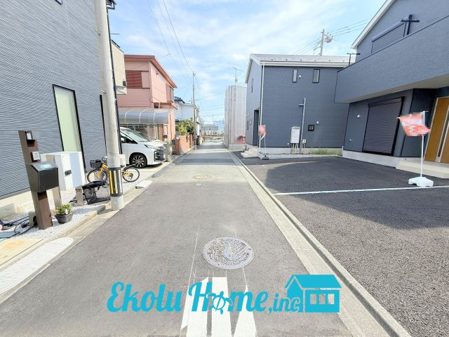 昭島市昭和町第4　全4棟　3号棟の前面道路含む現地写真|2026年8月撮影