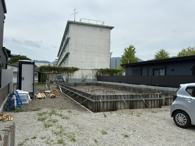 【外観】 | 静岡市駿河区広野4丁目 新築建売 | 現在建築中の外観画像です。ご内覧は同じメーカーの完成物件へご案内いたしますので、いつでもご相談ください！
