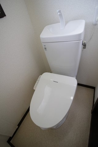 ポートランドMのトイレ|ゆったりとした空間のトイレです