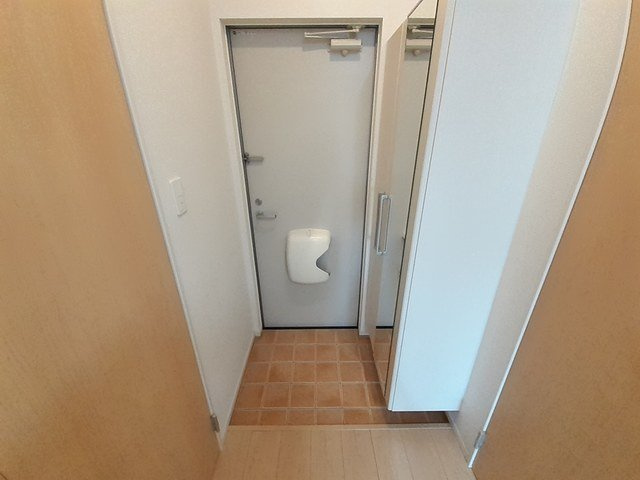 ティープラント朝日の玄関