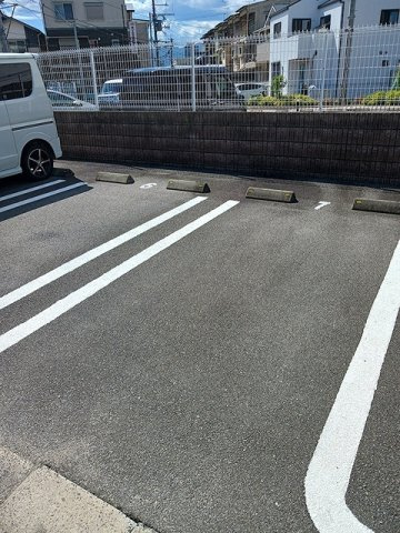 プリムローズの駐車場