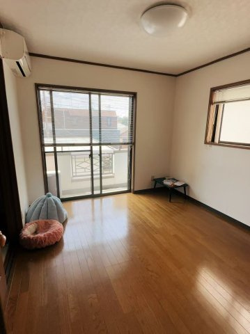中古一戸建の居間・リビング|使いやすい居間です