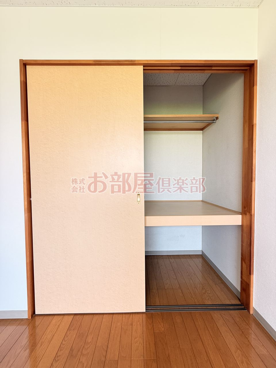 ワンピースの収納|収納があります
