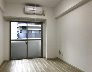 千代田区神田東松下町の賃貸マンションの居間・リビング