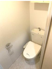 千代田区神田東松下町の賃貸マンションのトイレ