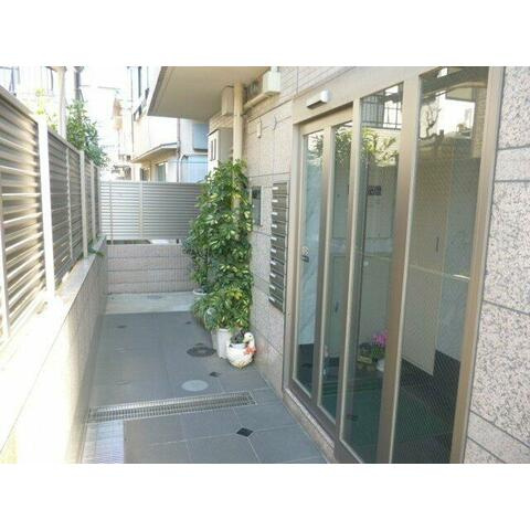 【エントランス】 | セントラルパレス | エントランスです