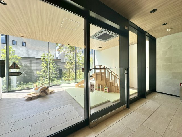 ノブレス浜松早出のその他共用部分|共有スペースには、小さなお子様でも安全・安心にのびのびと遊べるスペースがございます。