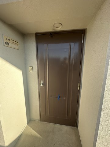 レジデンス小沢の玄関