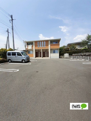 【駐車場】 | ルピナスＢ