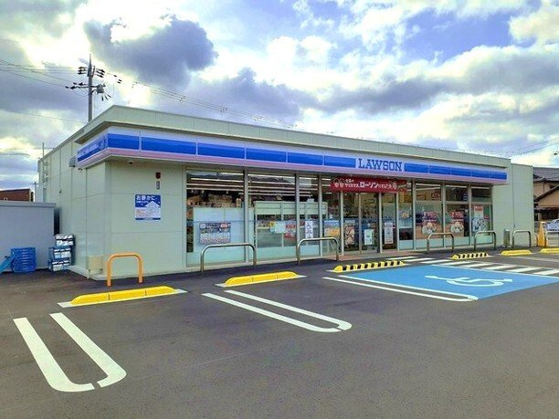 ヴィクトワールＢの周辺|ローソン弘西バイパス店様まで800m