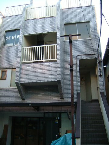 小林ビルの外観