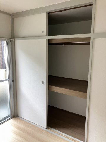 小林ビルの収納