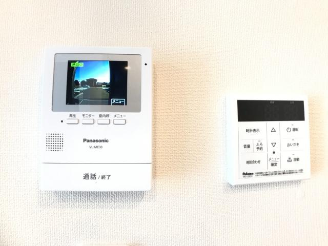 ＨＣ８６の内装|カメラ付インターホン
