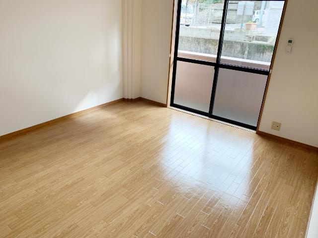 キャッスルハイム國重の内装|洋室