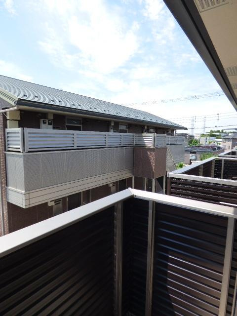 セレーヌ仲町台Bのバルコニー