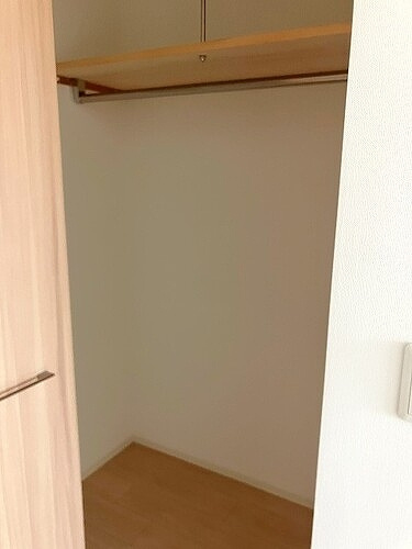 ブランズ琴似の収納|ウォークインクロゼット
