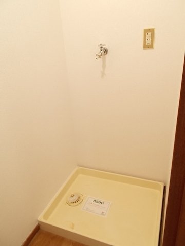 エルディム青山の洗面所