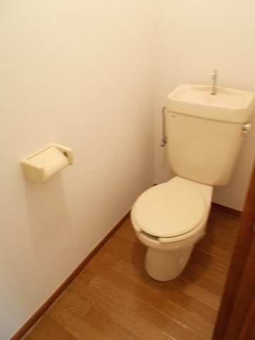 エルディム青山のトイレ