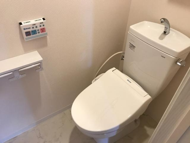 フェリーチェ白石中央Ｄのトイレ|シャワー付トイレ