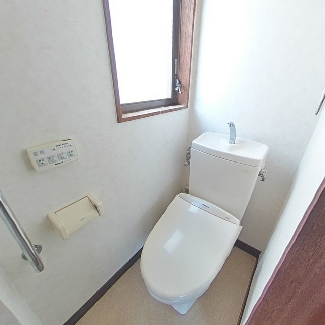 岐阜市香蘭２丁目の一戸建てのトイレ
