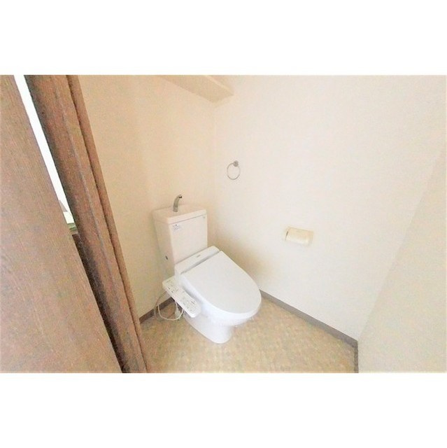 瑞穂市穂積のアパートのトイレ